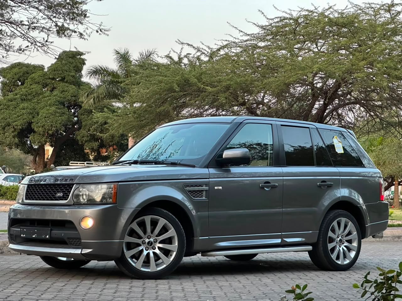 Range sport thumbnail 2